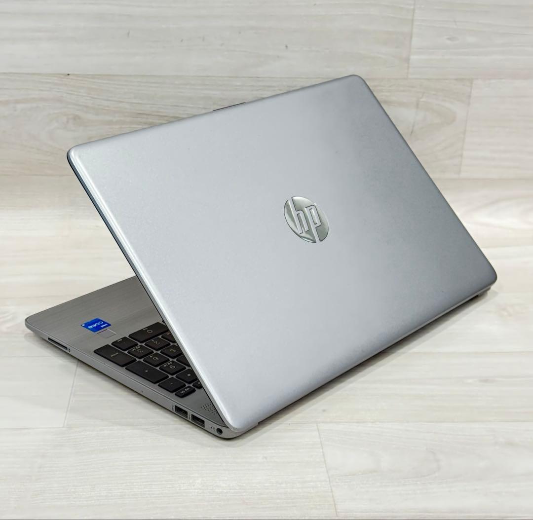 11世代hpエイチピーノートPC Core i5/16GB/256GB フルHD