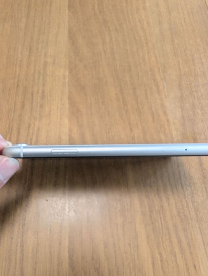 Apple iPhone XR ホワイト 本体 64GB　箱付属付き