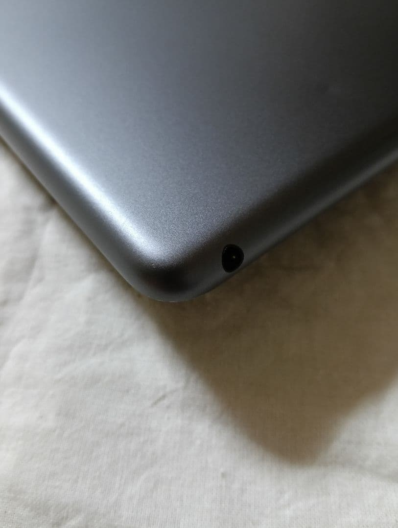 美品 iPad 第7世代 バッテリー81%