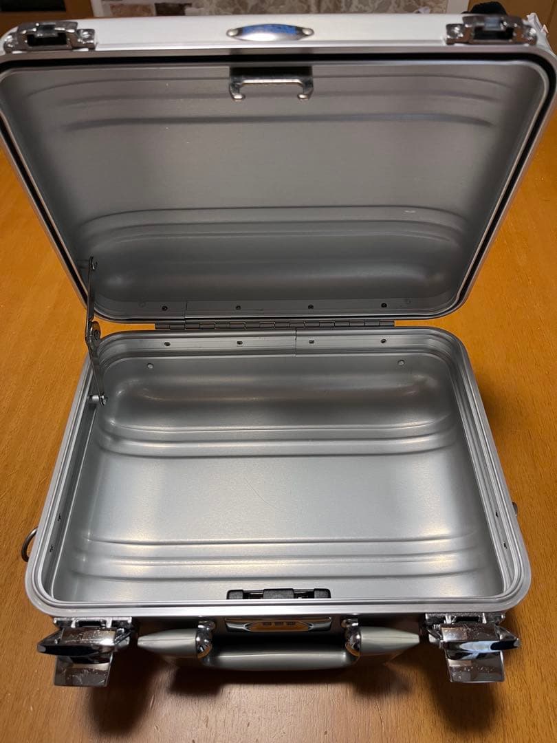 ゼロハリバートン　ハッセルブラッドアルミケース