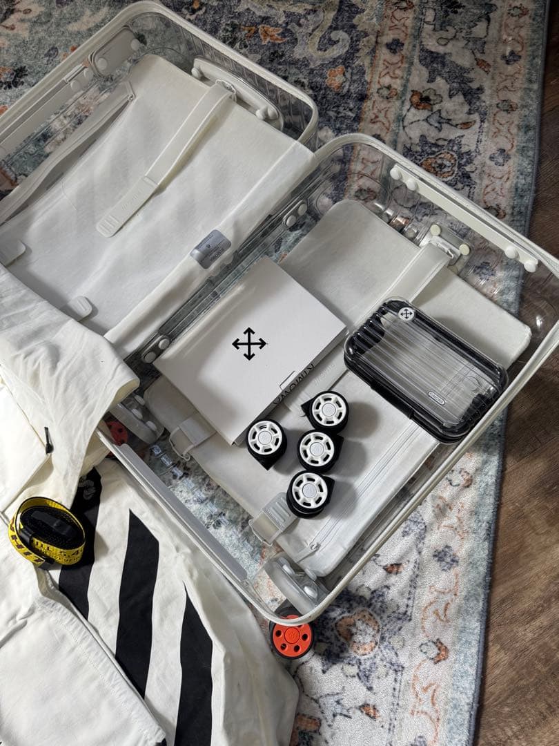 希少オフホワイト×リモワ　36L