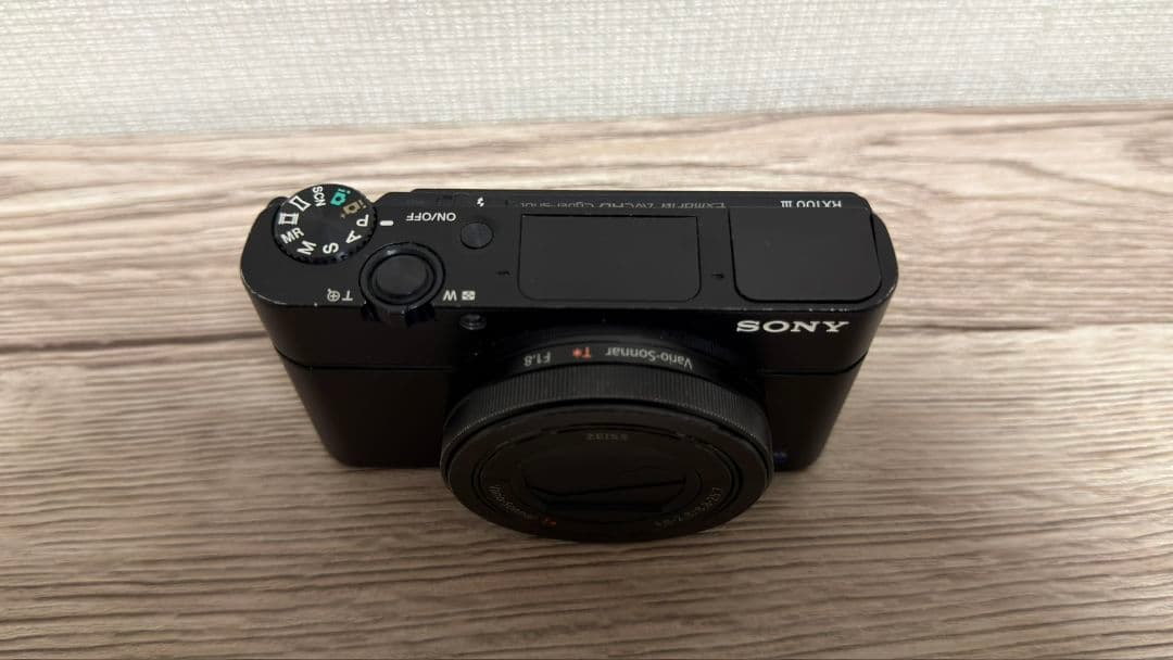 SONY　DSC-RX100M3　 コンパクトデジタルカメラ