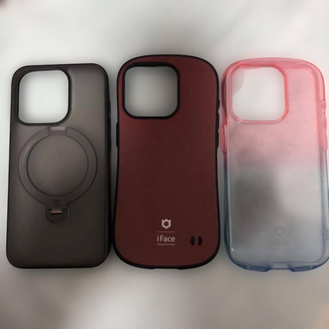 【美品】iPhone 15 Pro 256GB (カバー3個付き)