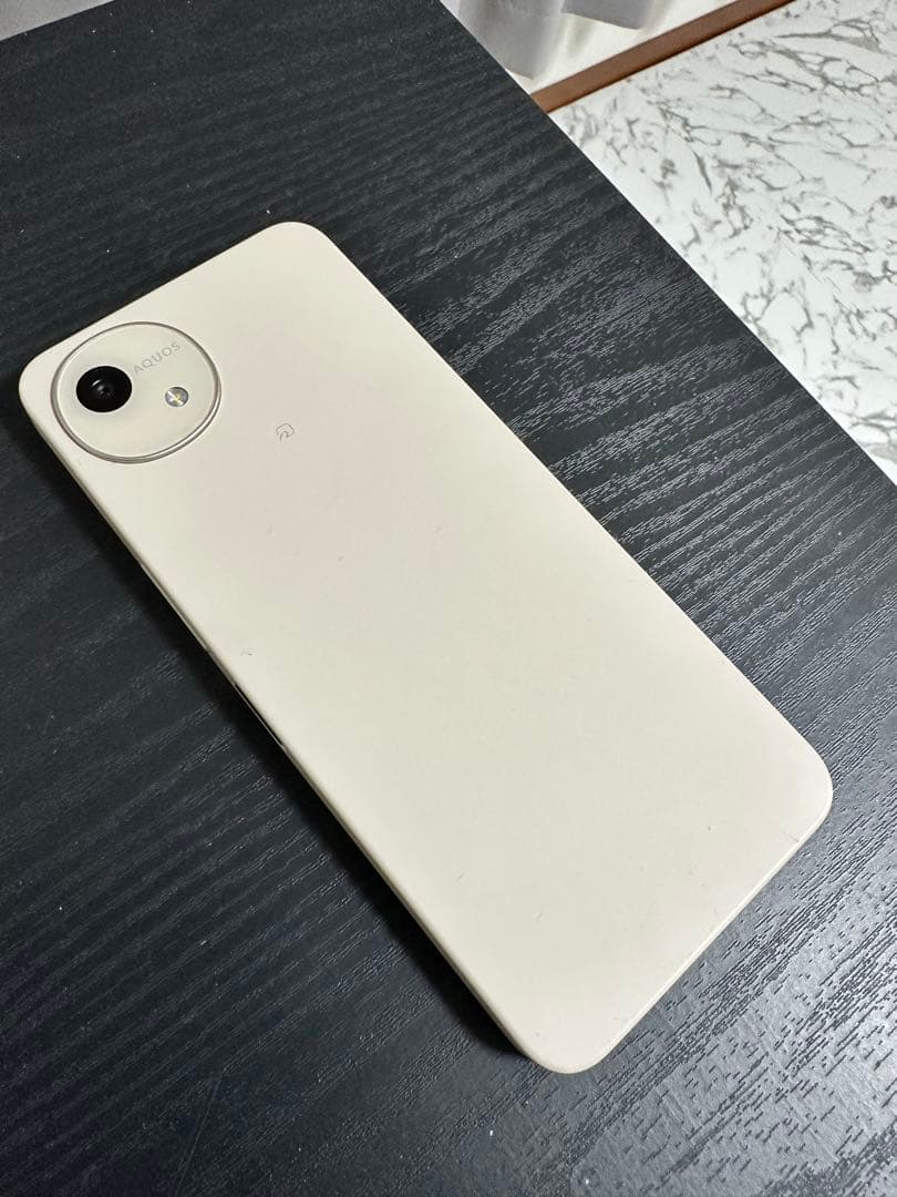 AQUOS wish4 ホワイト【本体のみ】