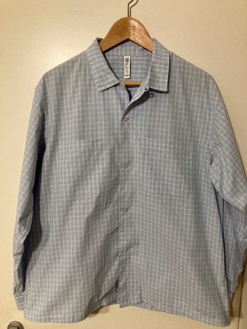 USUAL THINGS SCRUTINY SHIRT ループカラーシャツ青