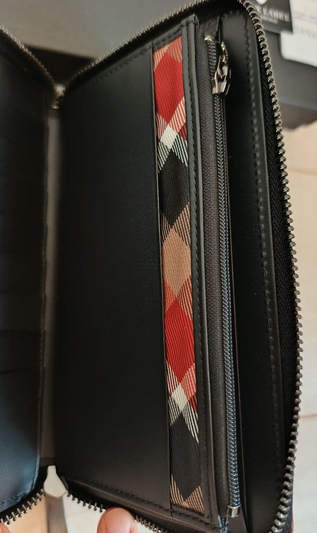 【新品箱ショップ袋付】インサイドクレストブリッジチェック ラウンドジップ 長財布