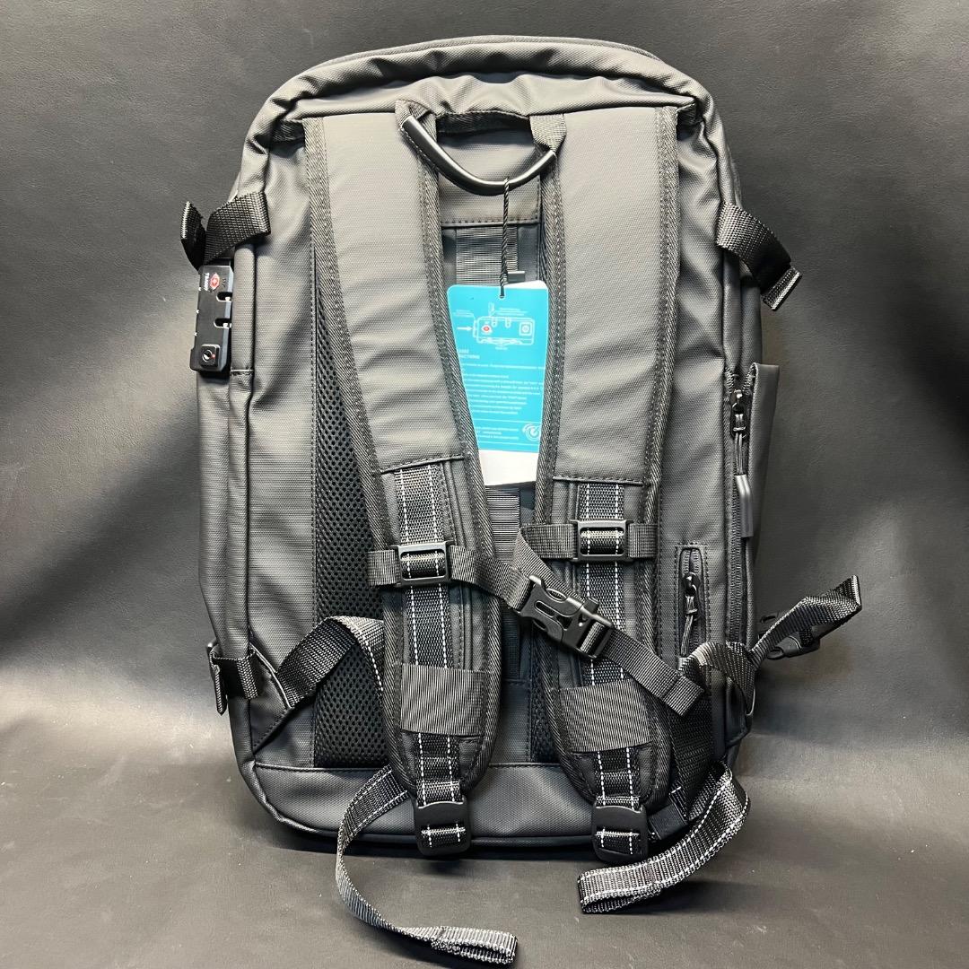 〇Of66 未使用真空圧縮 バックパック トラベルバッグ ブラック