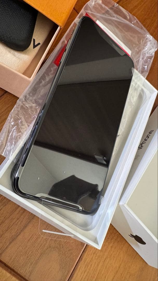 【ピンピカ未使用】iPhone 11 Pro max