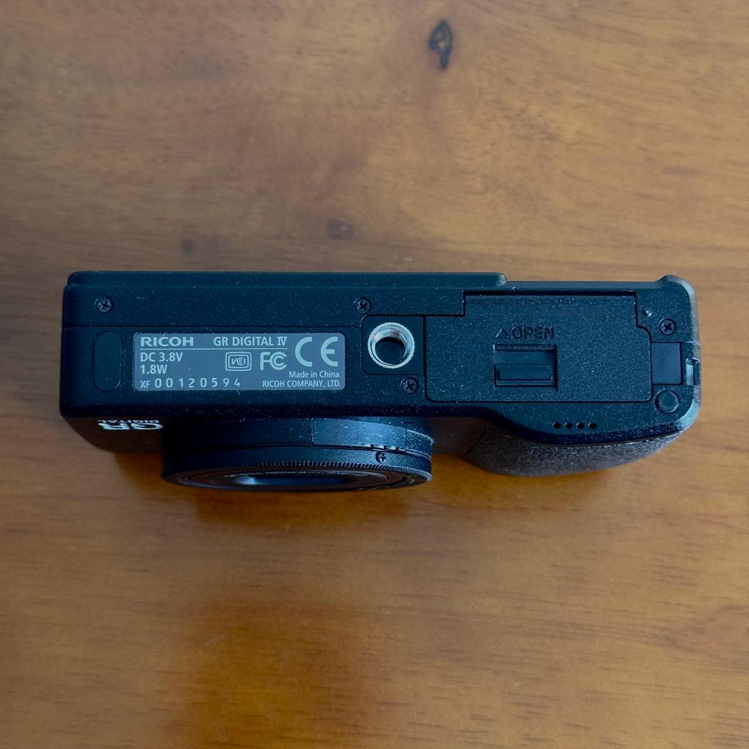 RICOH GR DIGITAL IV ｜シャッター回数1808