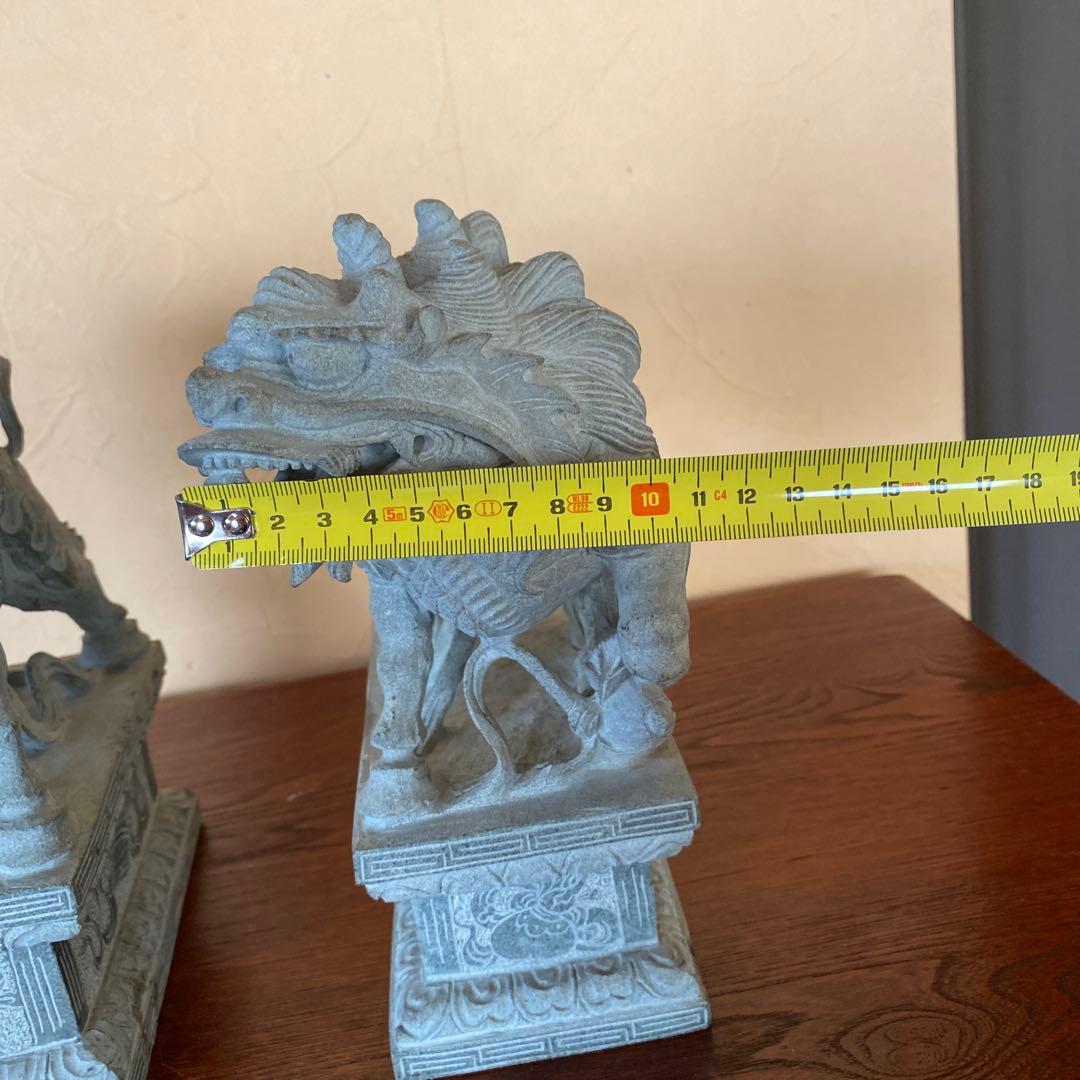 仏教美術　石像彫刻　天然石　獅子　狛犬　高さ約23cm　骨董