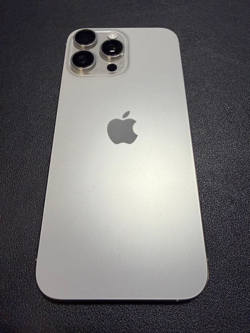 【海外版】Apple iPhone 16 Pro Max(シャッター音無)97%