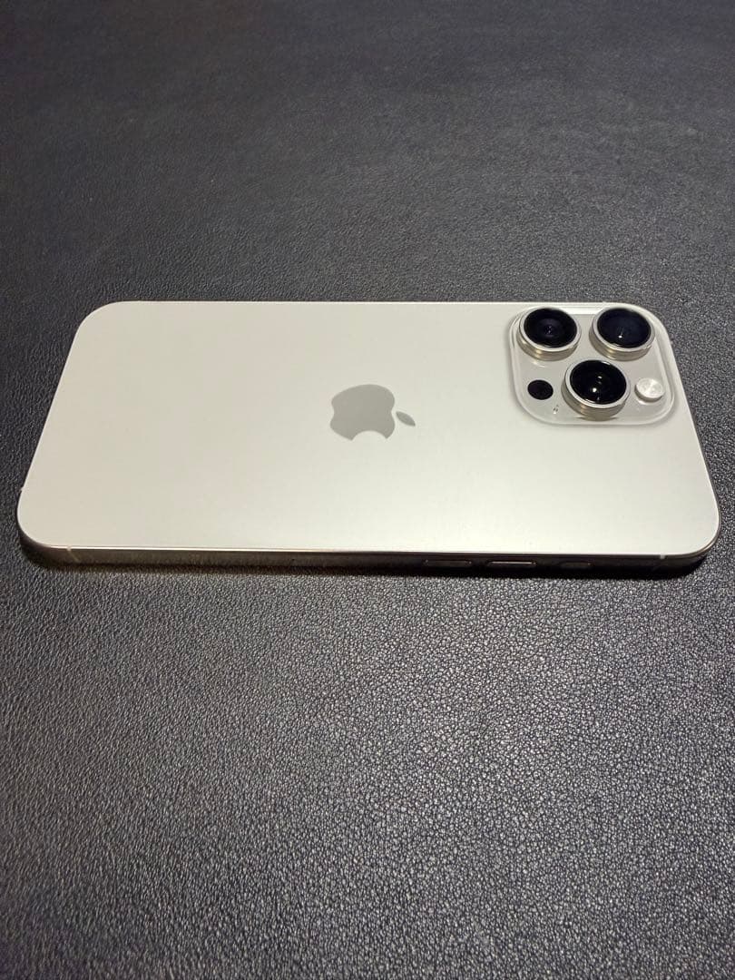 【海外版】Apple iPhone 16 Pro Max(シャッター音無)97%