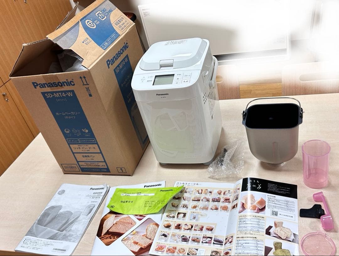 2025 年製ホームベーカリー　パナソニック　SD-MT4