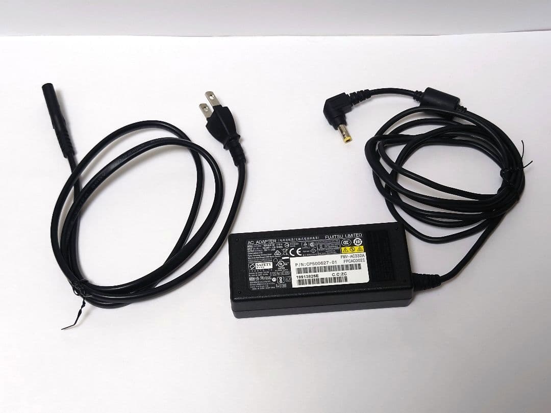 白*ん様 富士通 LIFEBOOK S937/R Core i5 8GB SSD