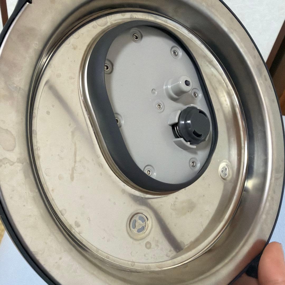 【ジャンク品】2023年製 ビストロ 可変圧力IH炊飯器 SR-V10BA