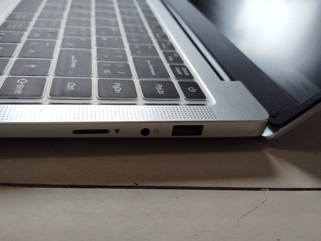 初心者向け✨Windows11✨ノートパソコン オフィス付き WIFI SSD