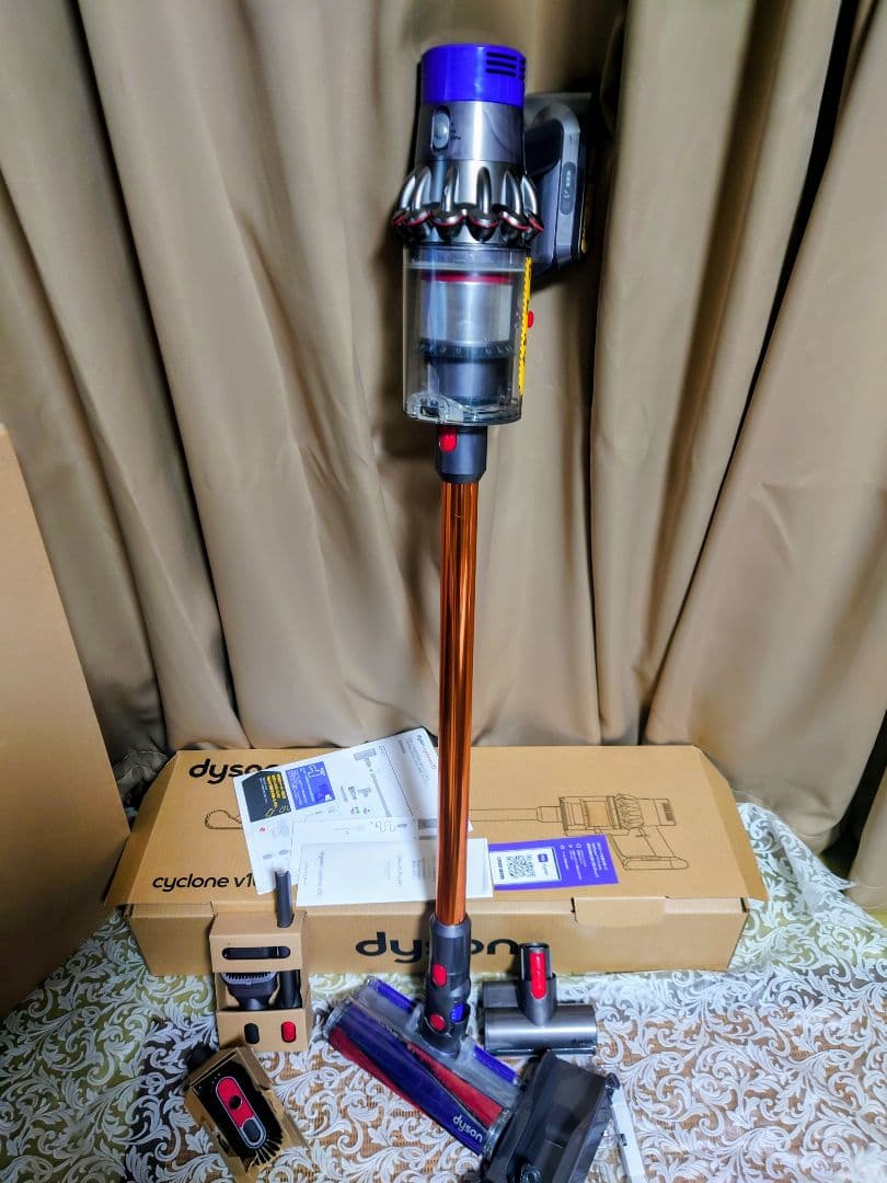 ◆正常動作美品★Dyson コードレスクリーナー SV12 本体 付属品完備◆