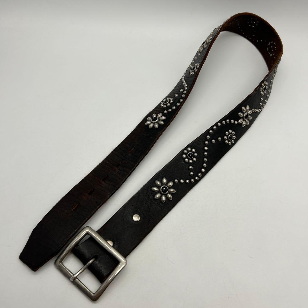 ♦︎良品♦︎HTC♦︎スタッズベルト♦︎32インチ