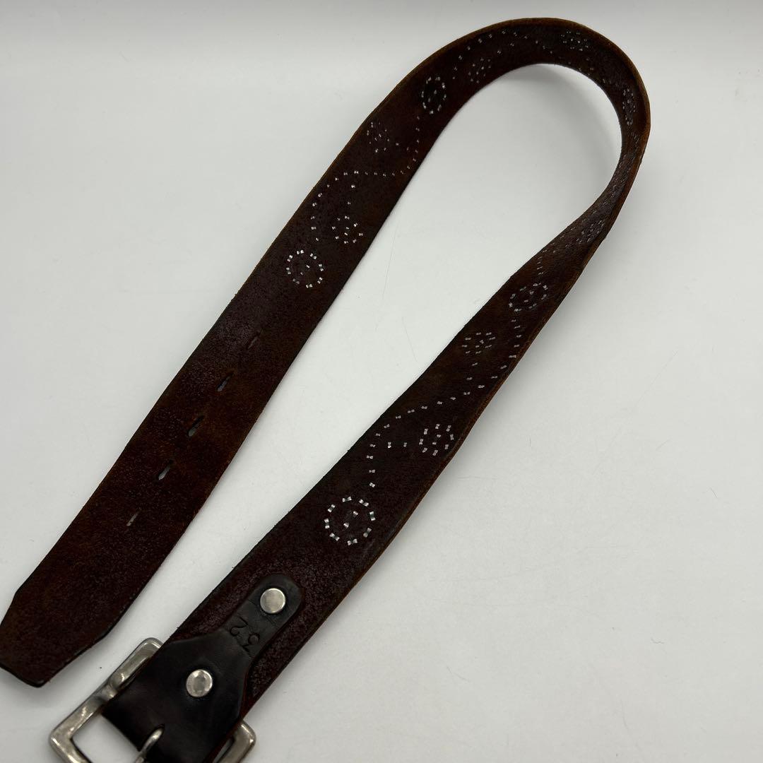 ♦︎良品♦︎HTC♦︎スタッズベルト♦︎32インチ