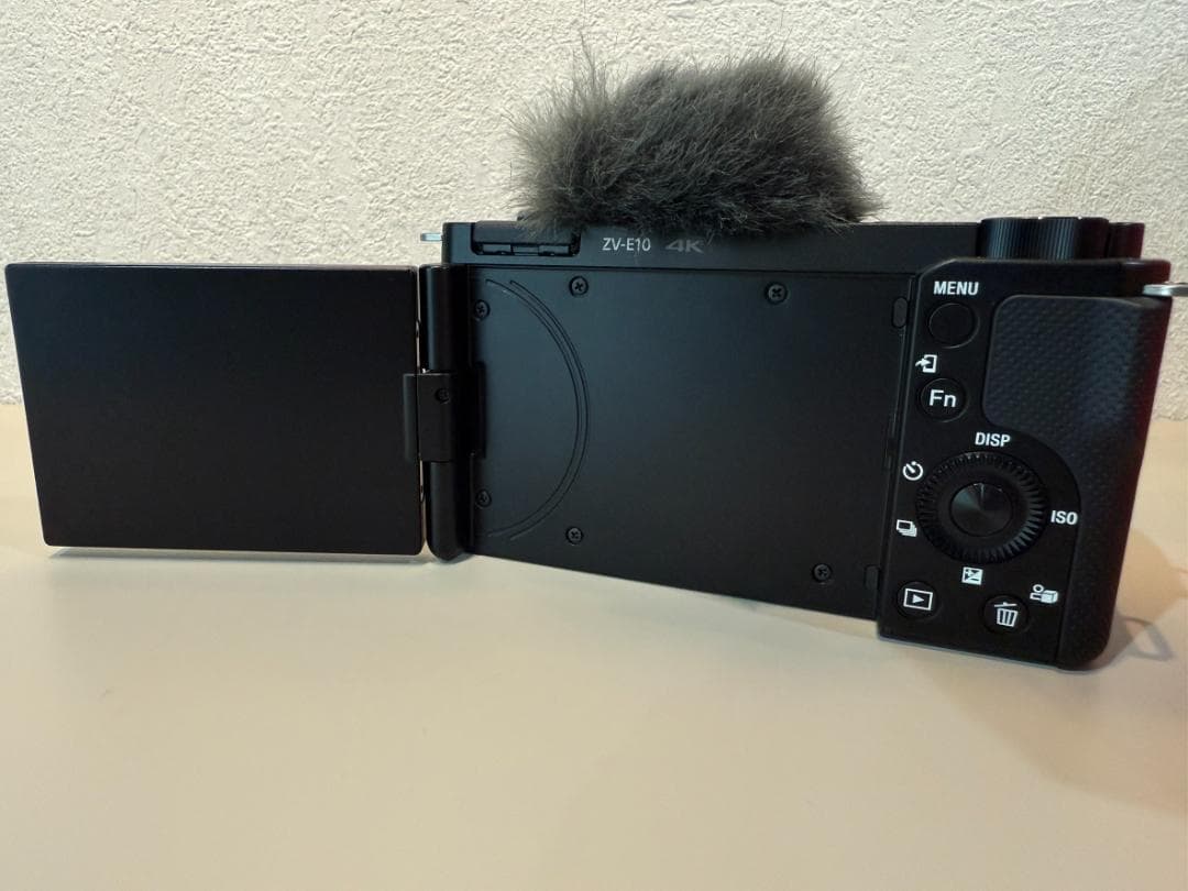 【美品】SONY ZV-E10 パワーズームレンズキット&充電器&バッテリー