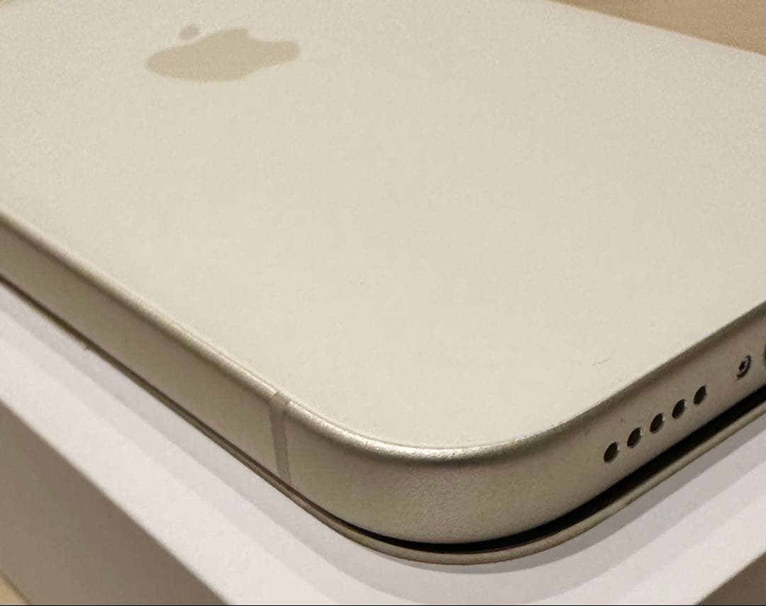 Apple iPhone 15 イエロー 256GB SIMフリー