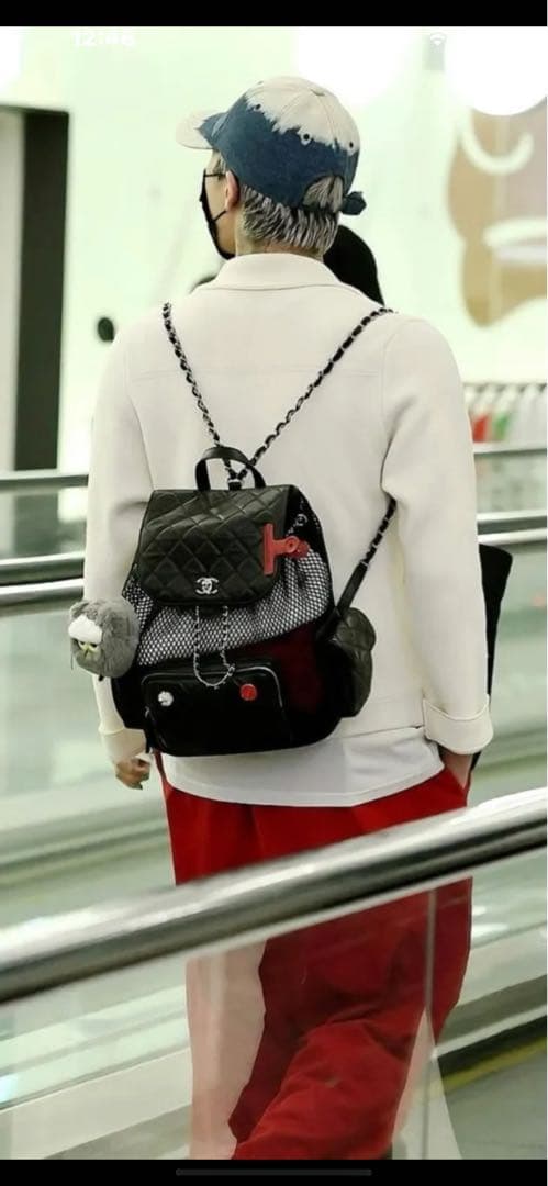 正規品⭐︎peaceminusoneピンバッジ赤緑➕レザーケース赤G-DRAGON