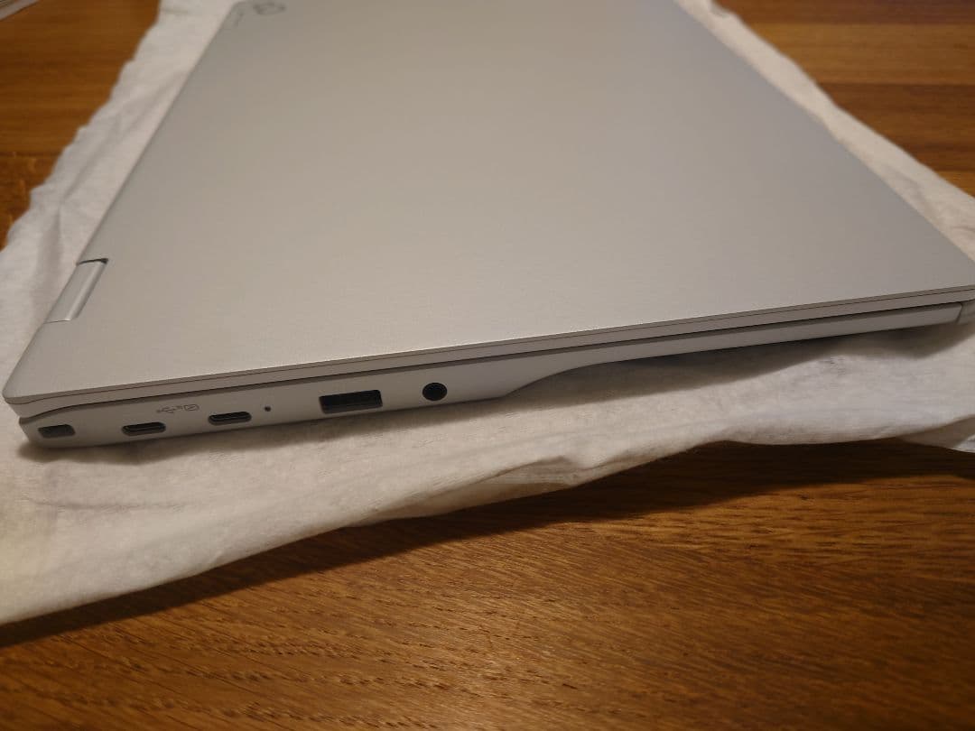 FMV LIFEBOOK WU3/J3 ほぼ未使用