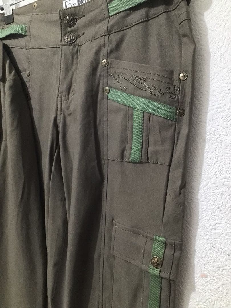 OZZON パンツスタイルセットアップ　カーキ・ミリタリー調・十字架・クロス
