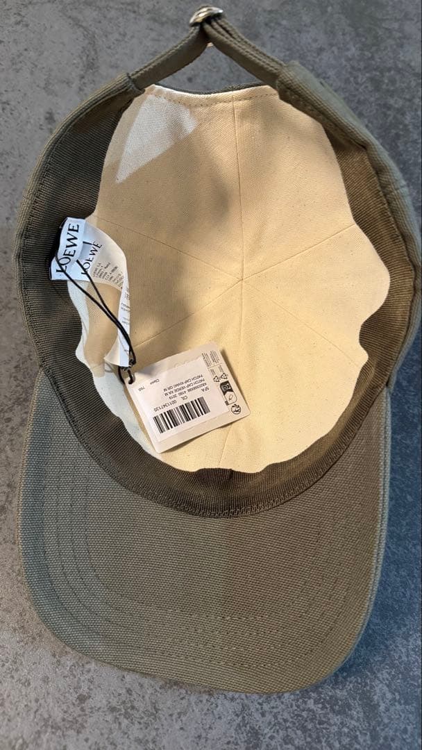 む*ん様 【未使用】LOEWE オリーブ ユニセックス ベースボールキャップ M