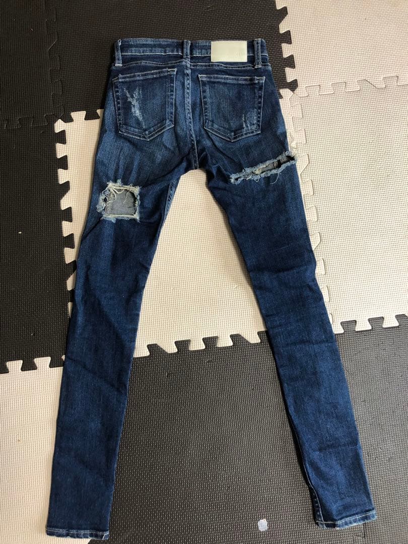 gyda bothripped デニム