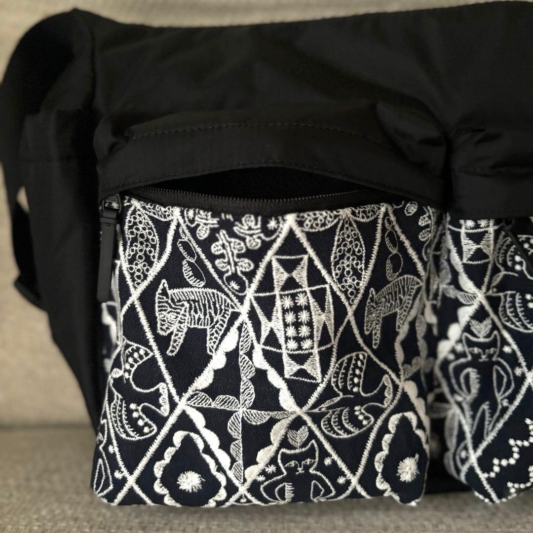 大きなポケットのショルダーバッグ　mina perhonen ミナペルホネン