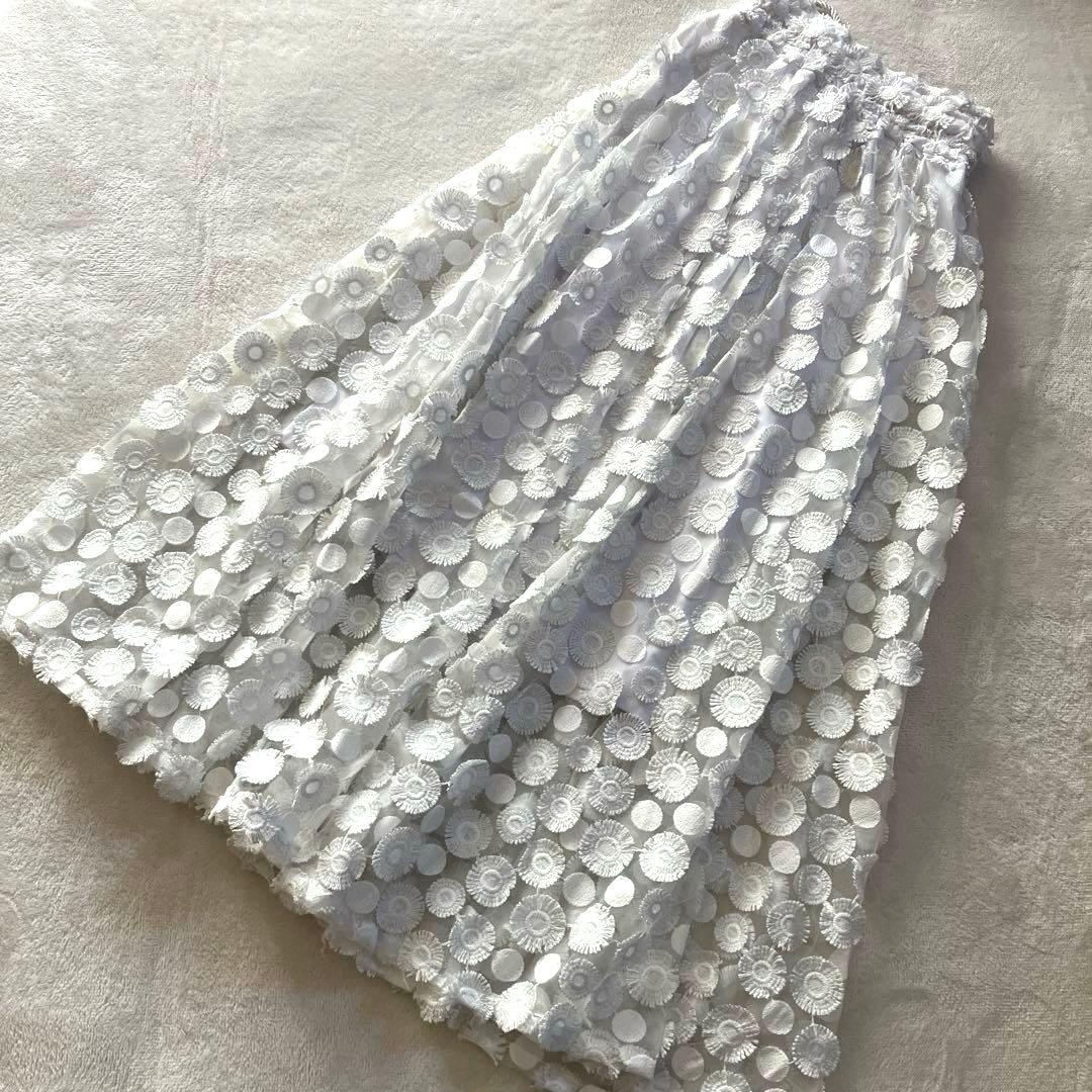オブリ　マーガレットドット刺繍　レース　ホワイトフレアロングスカート M