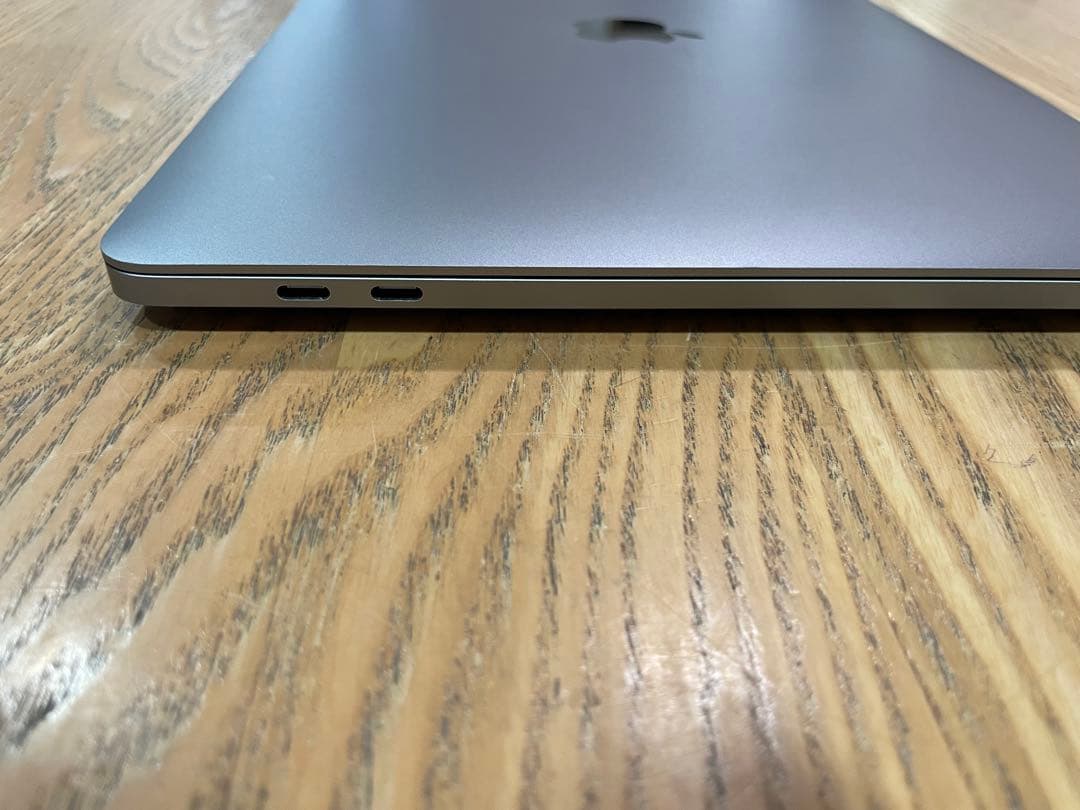 MacBook Pro M1 本体