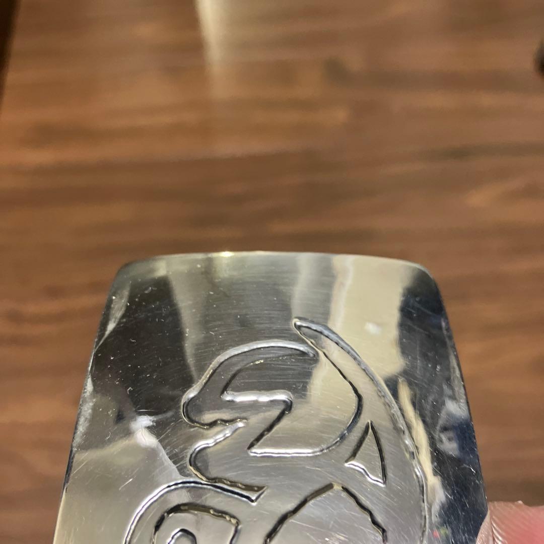 レッドムーン シルバー製　ロゴバックル　銀　美品