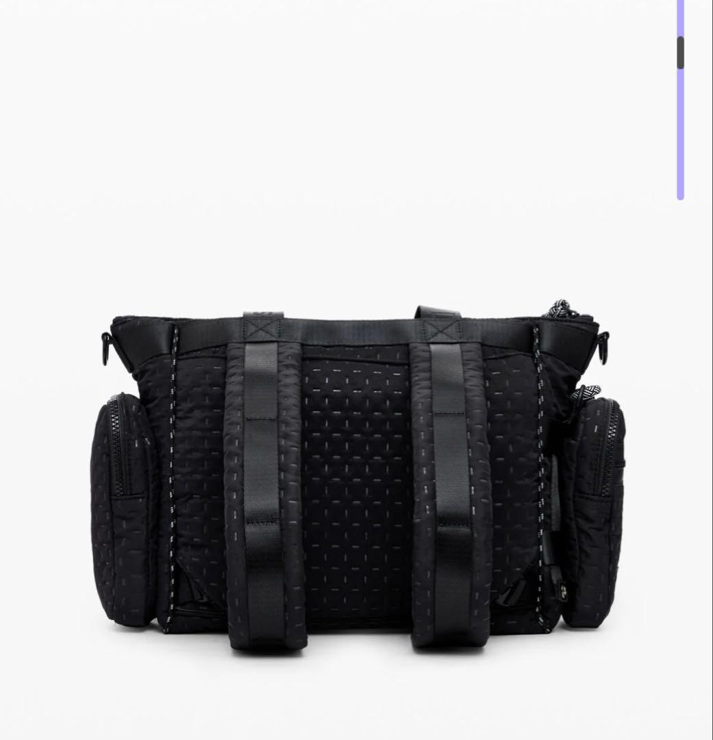 Desigual ボイジャーボウリングXL多機能バッグ