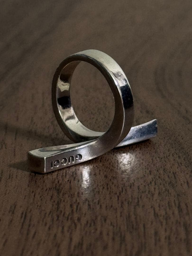 GUCCI グッチ　スパイラルリング