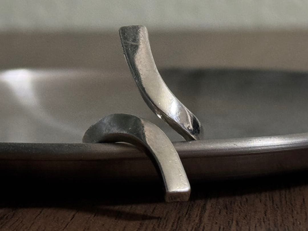 GUCCI グッチ　スパイラルリング