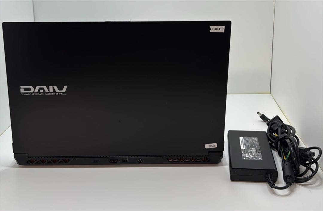 ゲーミングパソコン MouseComputer 22075N-ADLABW11