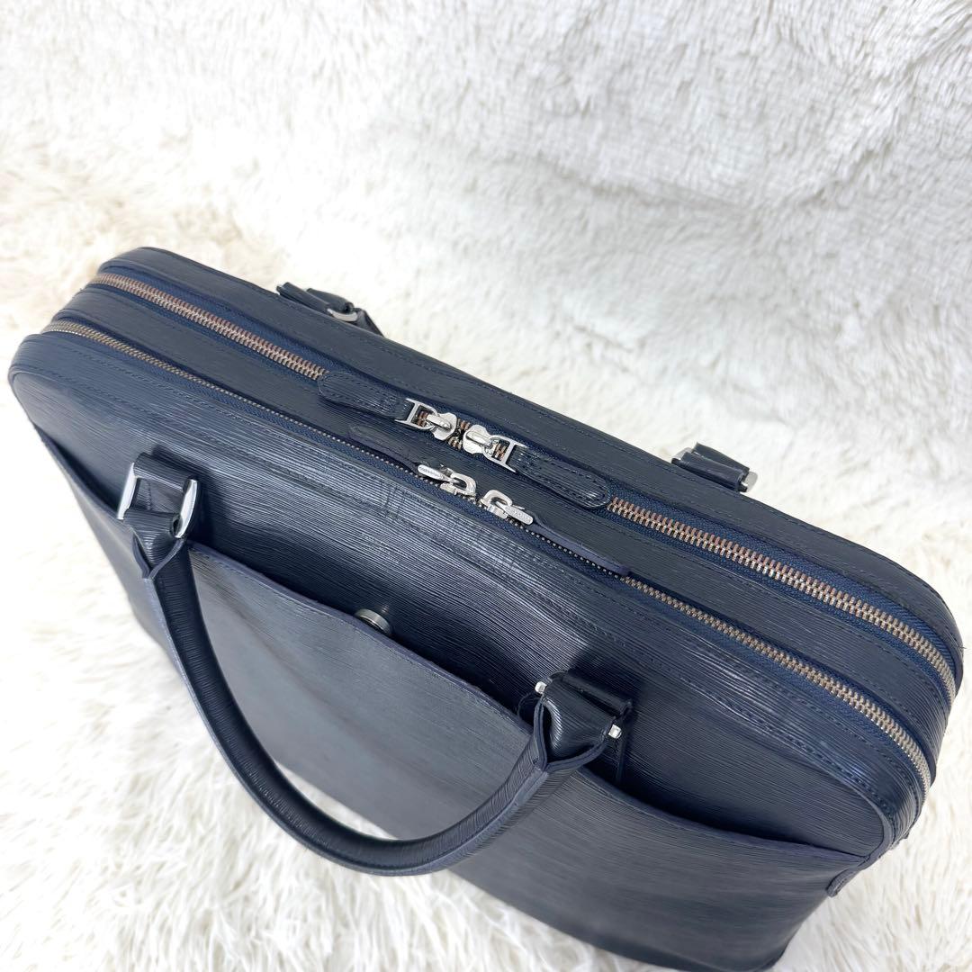 ペッレモルビダ 2室 キャピターノ ブリーフケース ビジネスバッグ レザー 紺