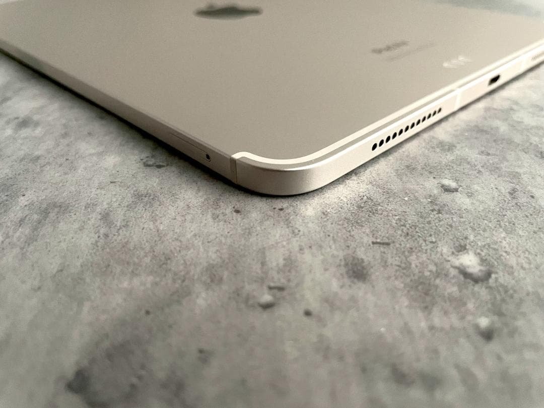 【美品】iPad Air (第5世代) Wi-fi ＋Cellular 64GB