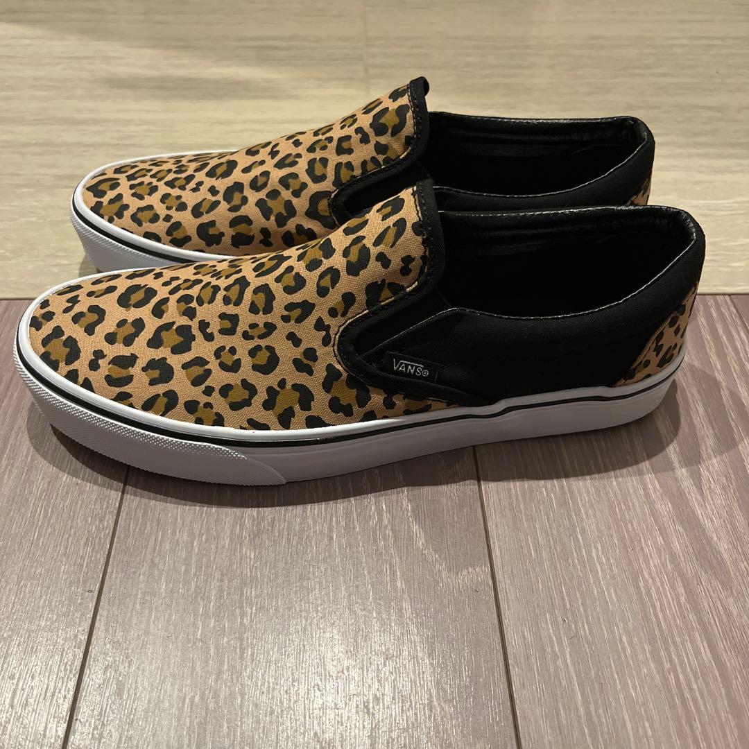 新品⭐︎VANS バンズ　スリッポン　レオパード豹柄