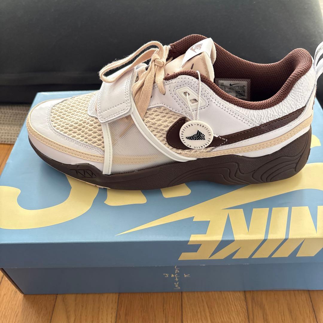 NIKE Travis Scott × Nike Zoom Field Jaxx