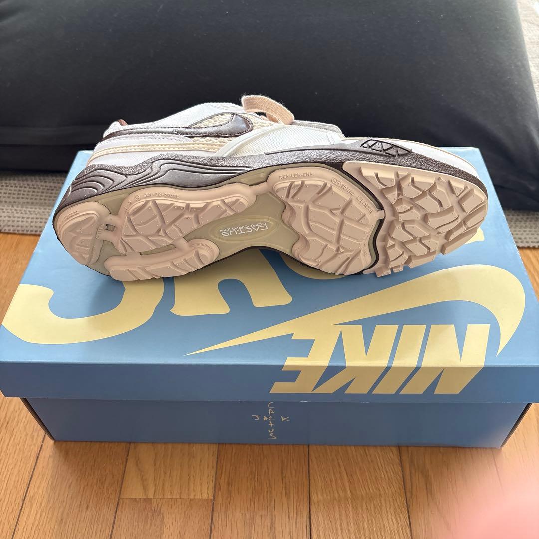 NIKE Travis Scott × Nike Zoom Field Jaxx