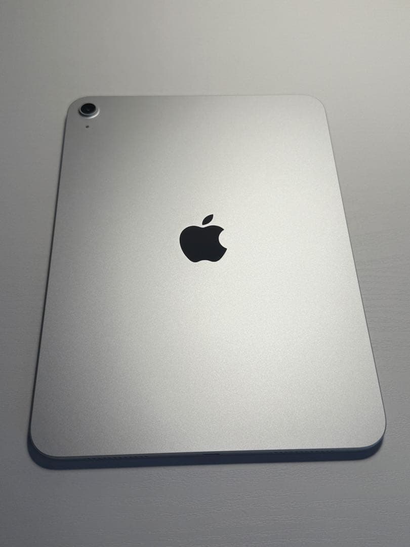 iPad Wi-Fiモデル 128GB - シルバー 本体 画面ひび割れあります