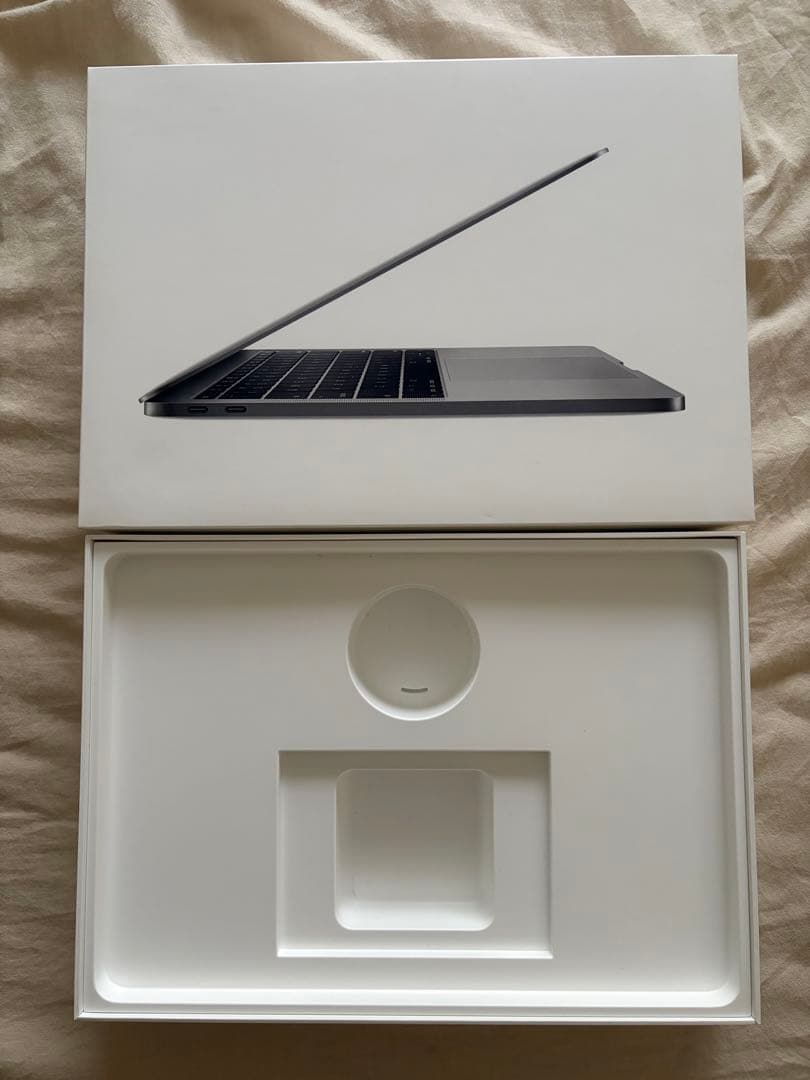 【美品】MacBook Pro 2017 スペースグレイ 13インチ