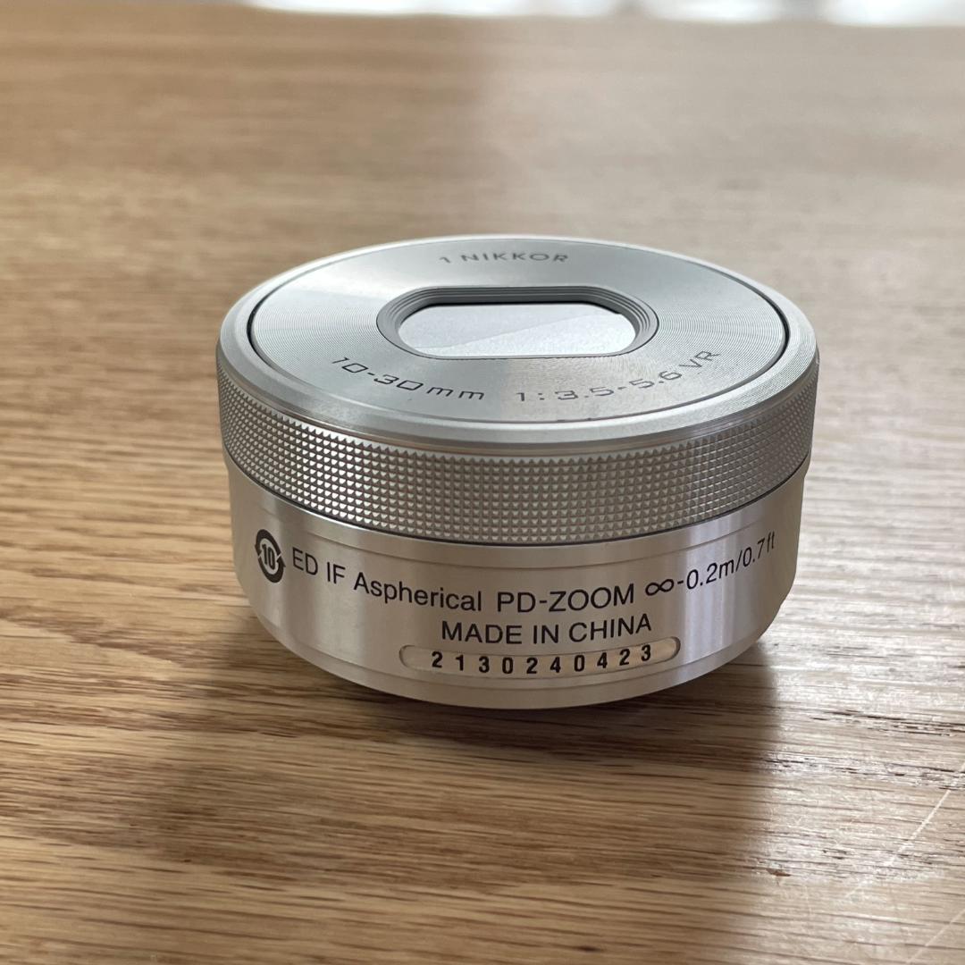 NIKON 1 J5 ダブルレンズキット+望遠ズーム+レザージャケット+おまけ付