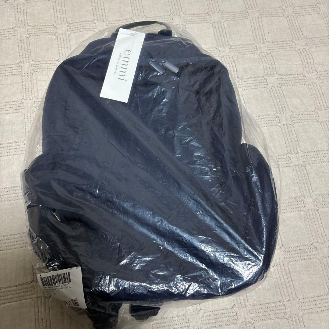 新品未開封emmi エミ ポンチギャザーボディーバックパック リュック ロゴ刺繍
