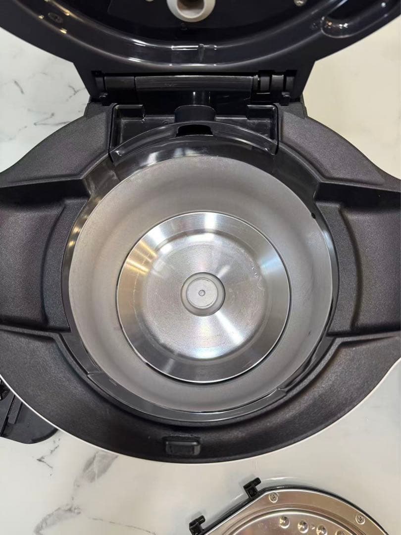 シャープ　ヘルシオ ホットクックKN-HW16Fホワイト2020年製