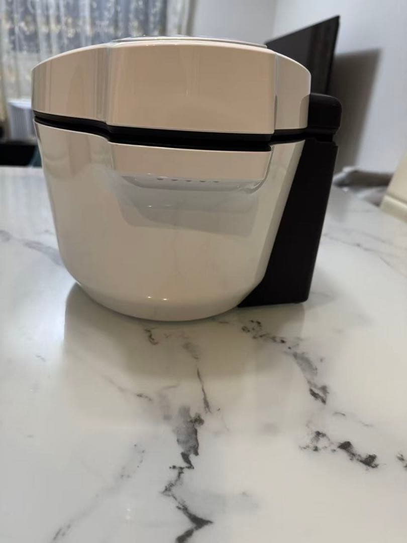 シャープ　ヘルシオ ホットクックKN-HW16Fホワイト2020年製