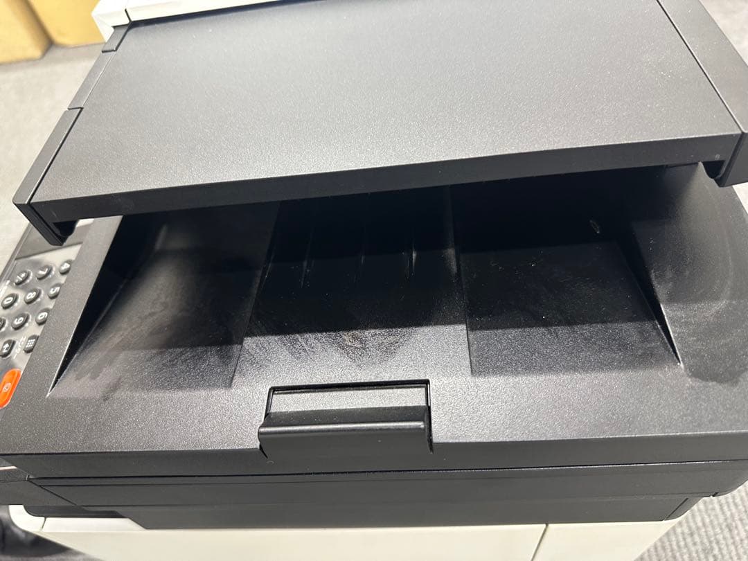 Kyocera ECOSYS M5526cdw プリンター本体